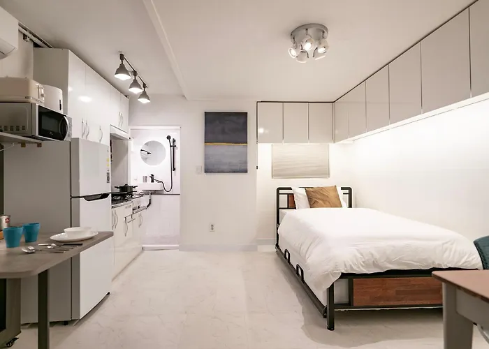 Jts Tailored Service Studio Near Hyehwa Station