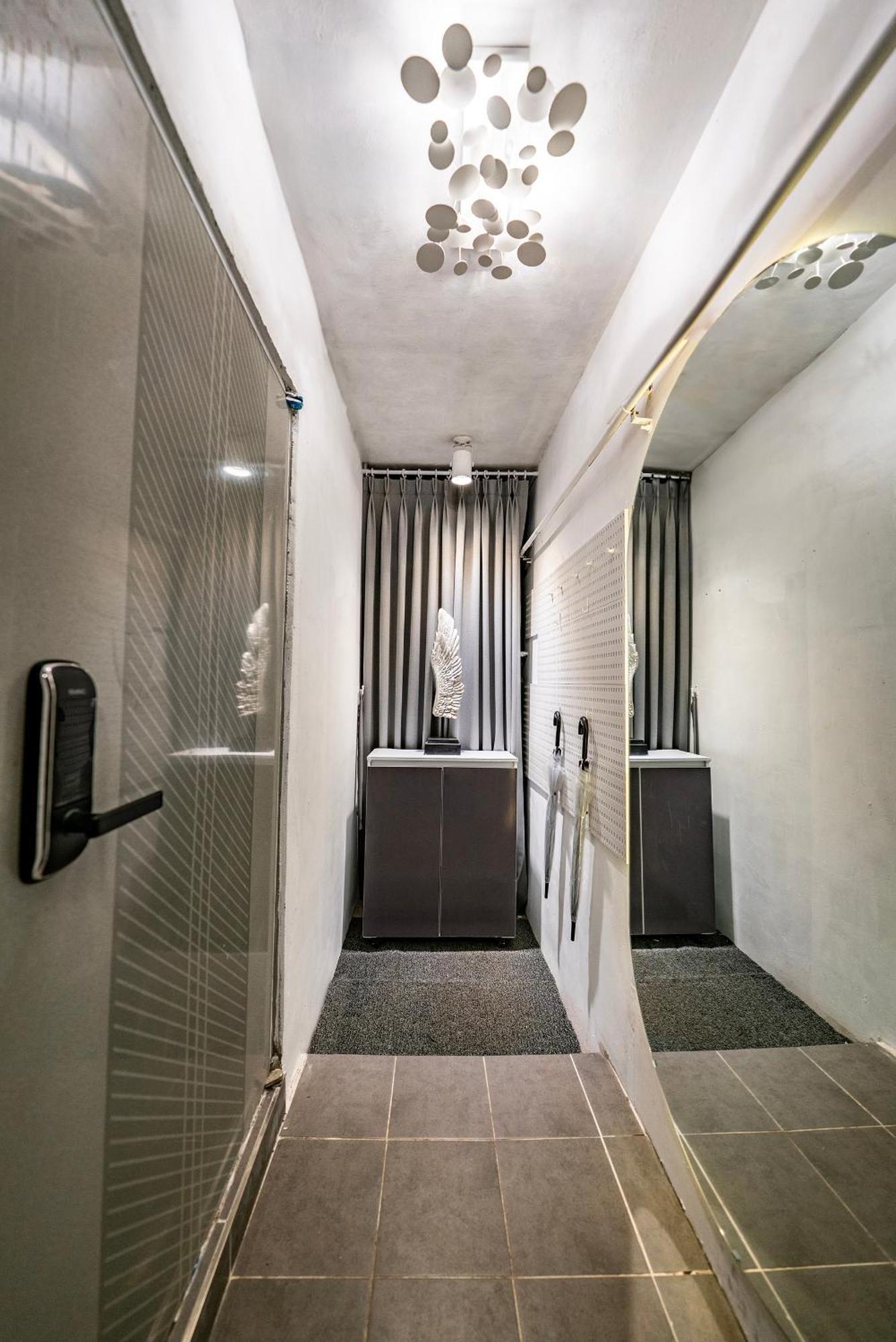 Jts Tailored Service Near Hyehwa Station Seoul